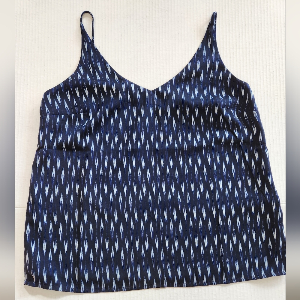 Banana Repyblic Stylish Blue Patterned Women's Top NWT Size Xs